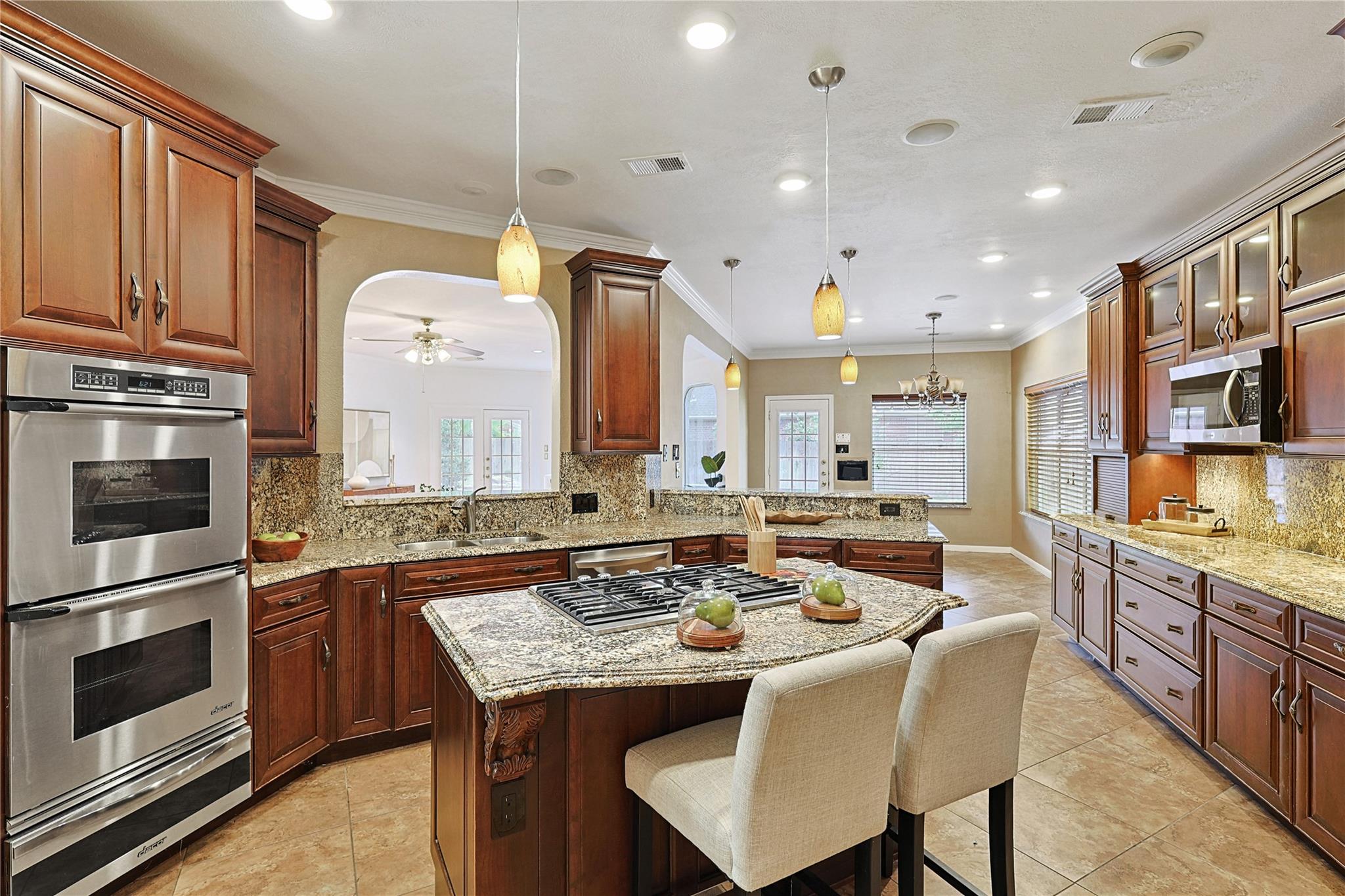 1423 Meadow Lakes Drive