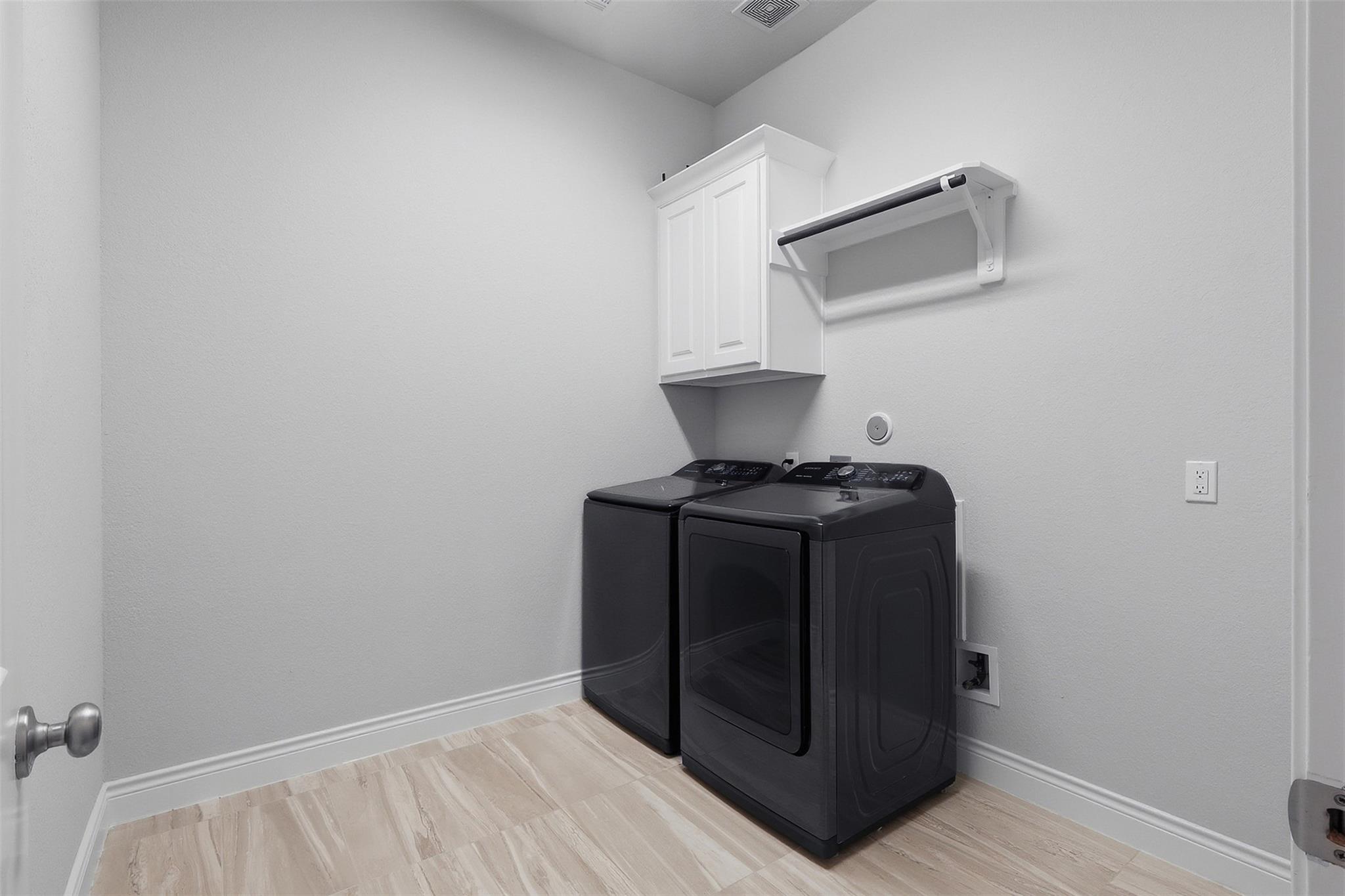 15411 Sunglow Haven Street