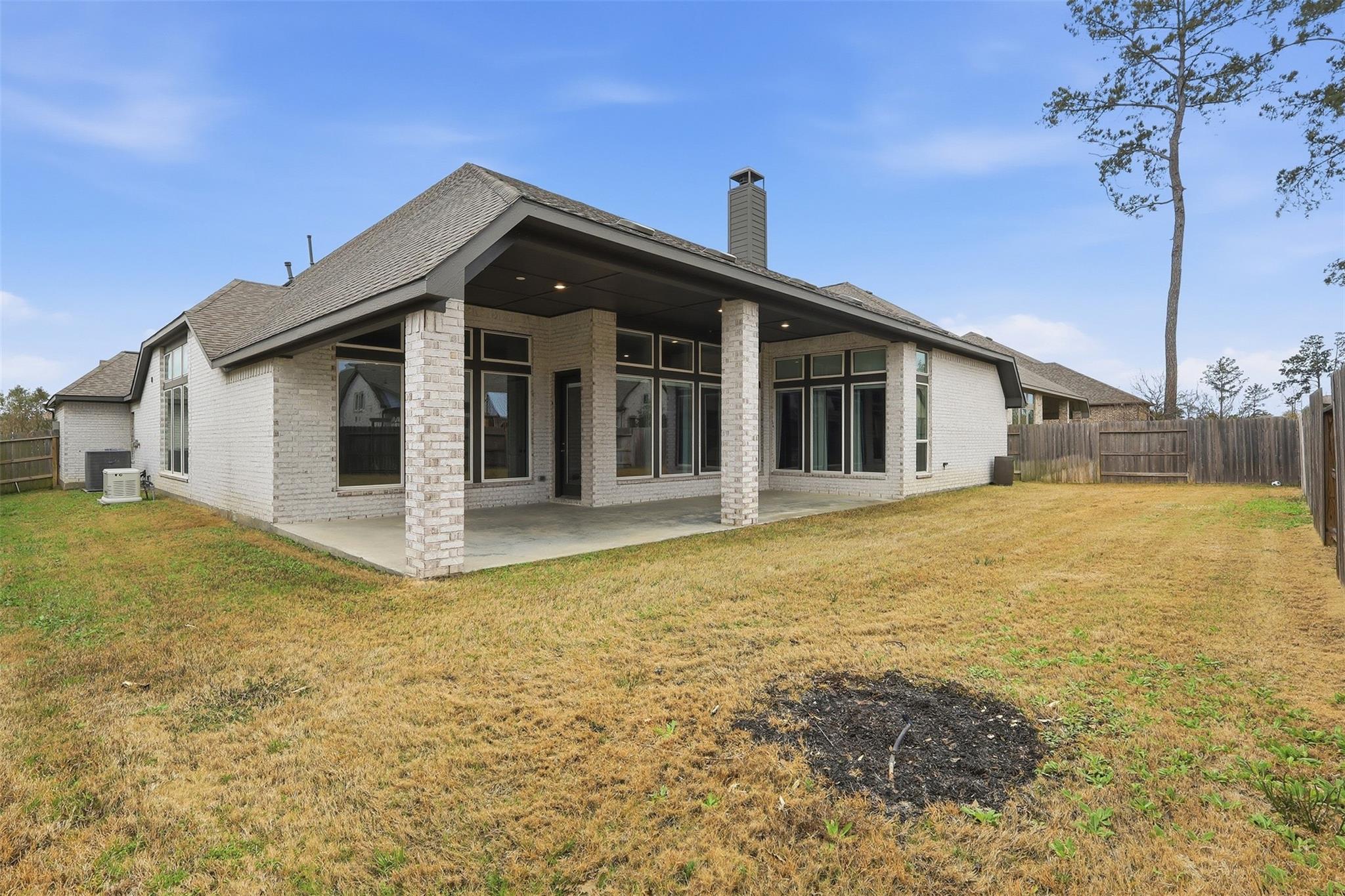 15411 Sunglow Haven Street