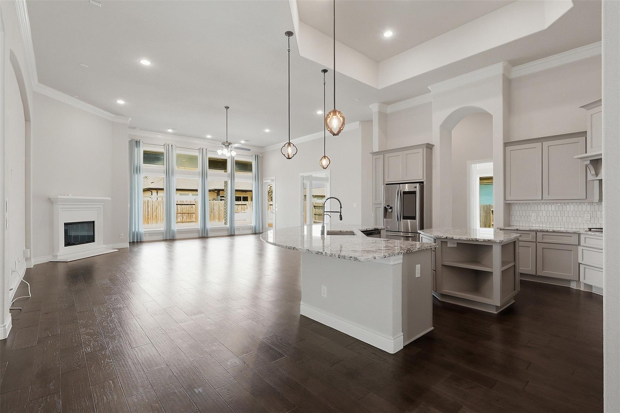 15411 Sunglow Haven Street