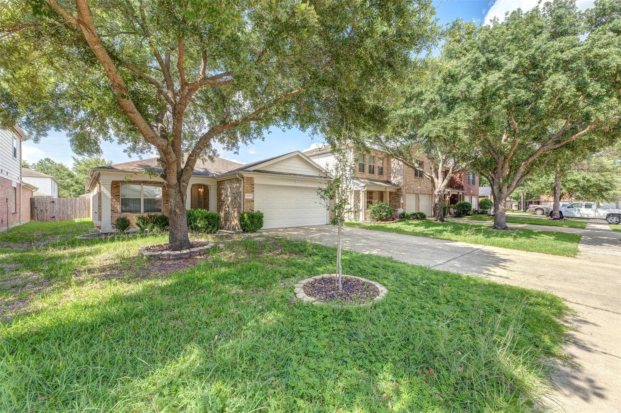 16522 Grenada Falls Drive