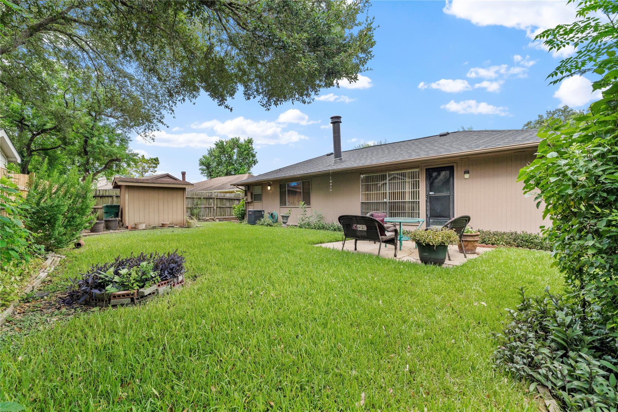 3703 Gamlin Bend Drive