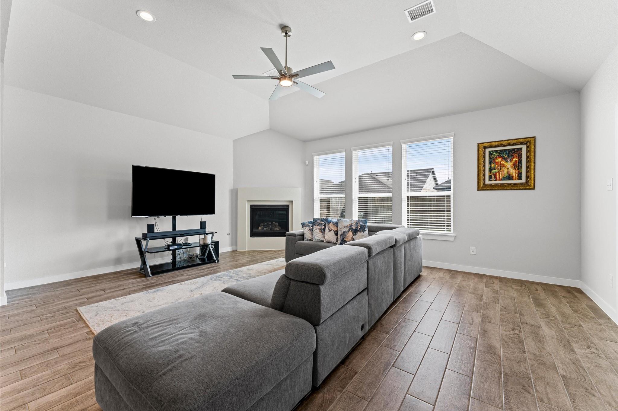 1585 Sunrise Gables Drive