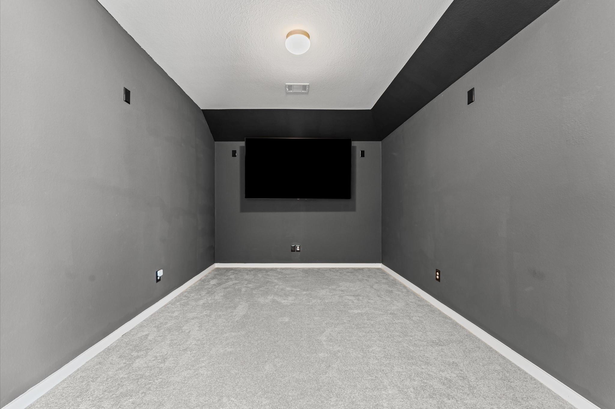 1585 Sunrise Gables Drive