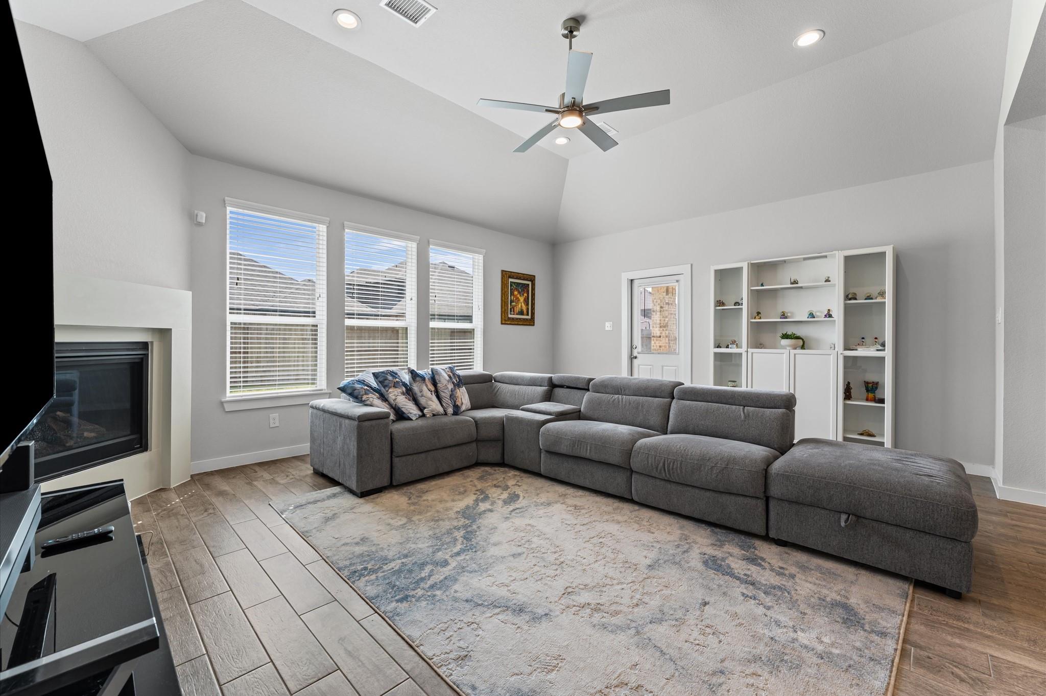 1585 Sunrise Gables Drive