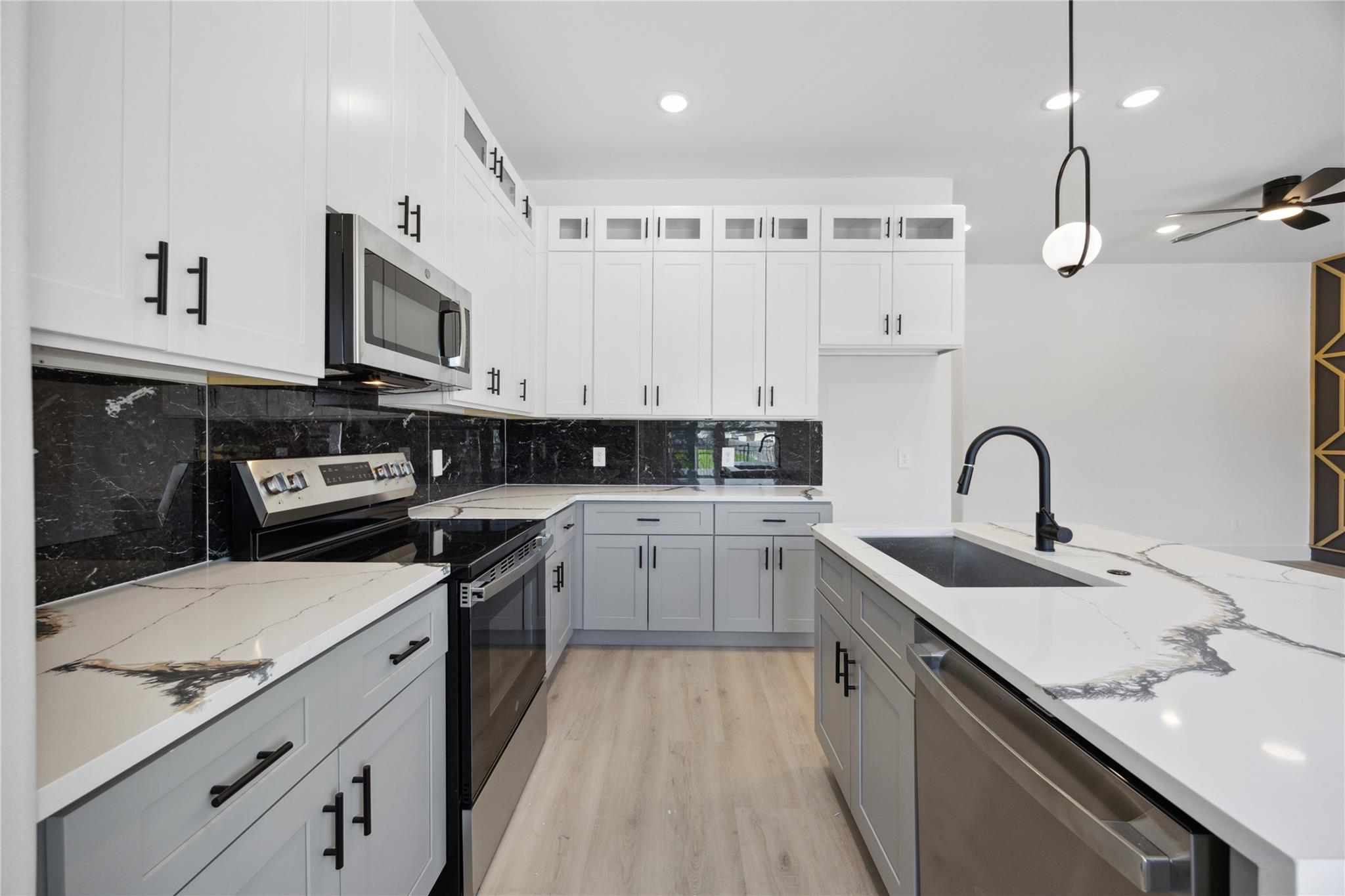 4825 Pederson Street Unit: A/B