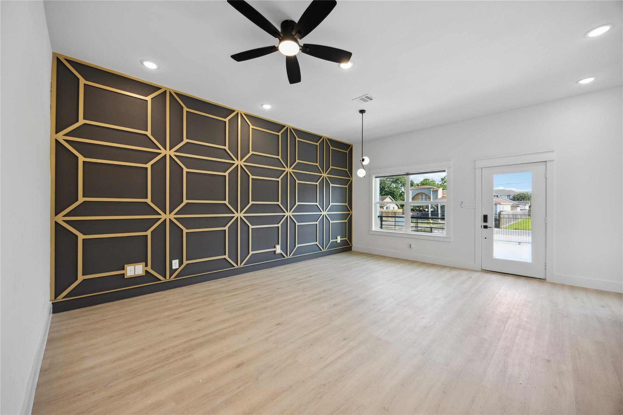 4825 Pederson Street Unit: A/B