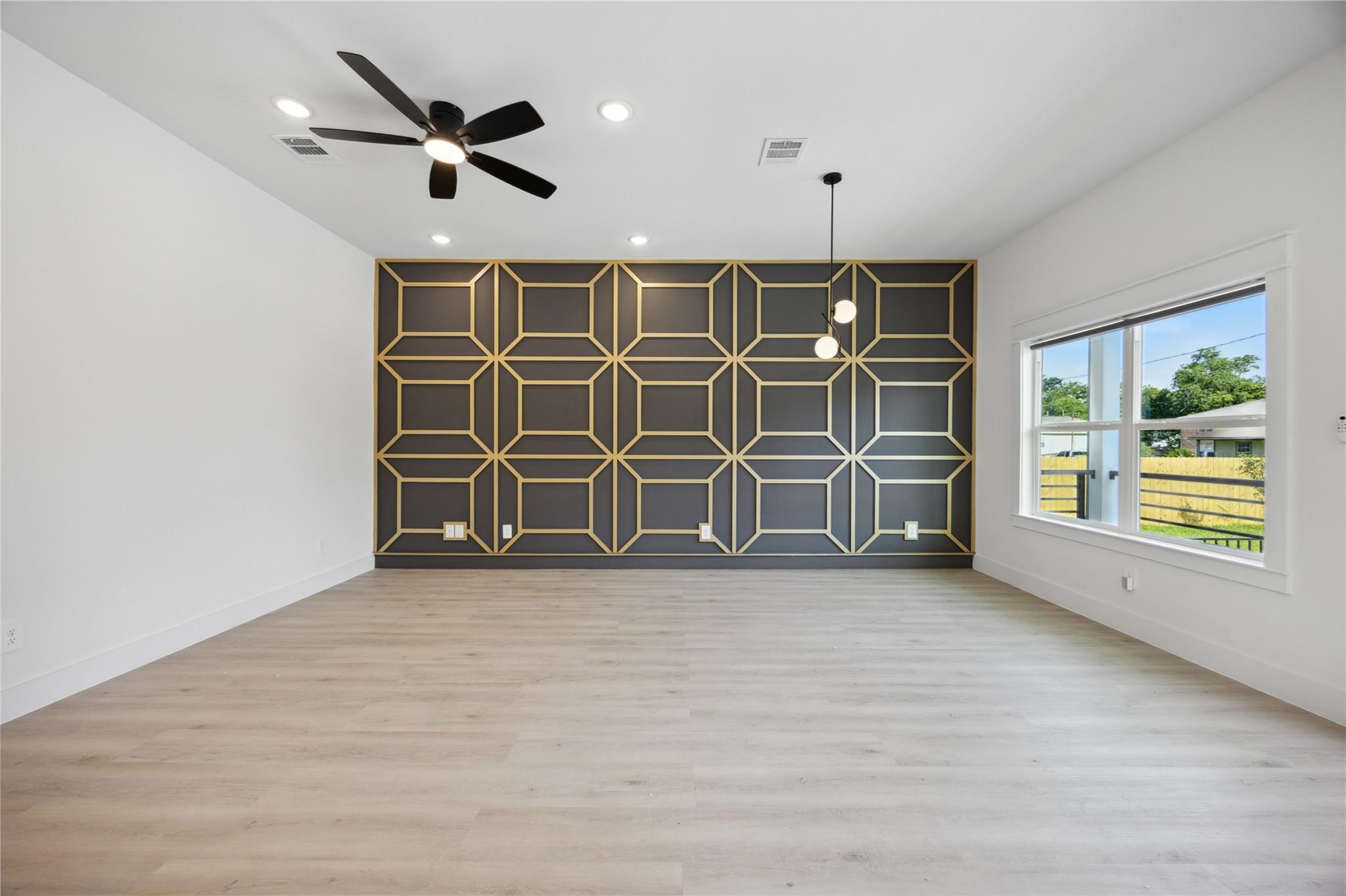 4825 Pederson Street Unit: A/B