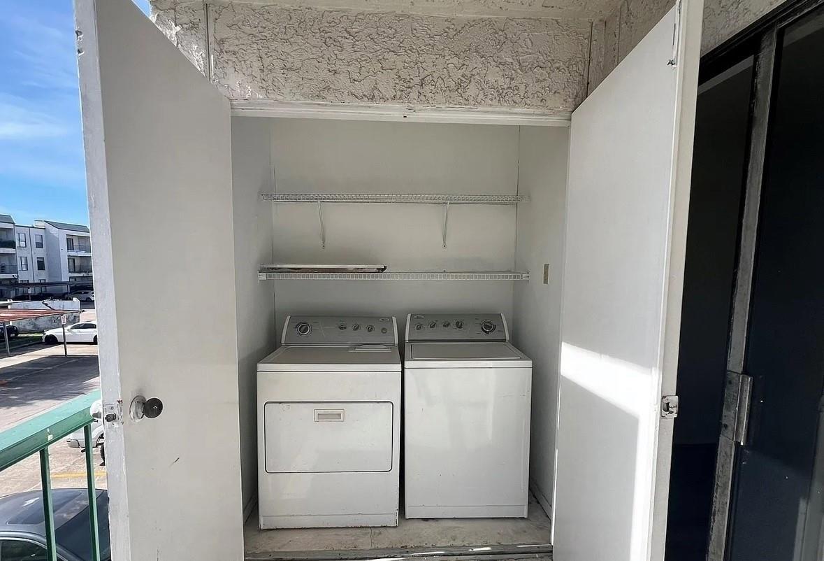 2830 S Bartell Drive # 27