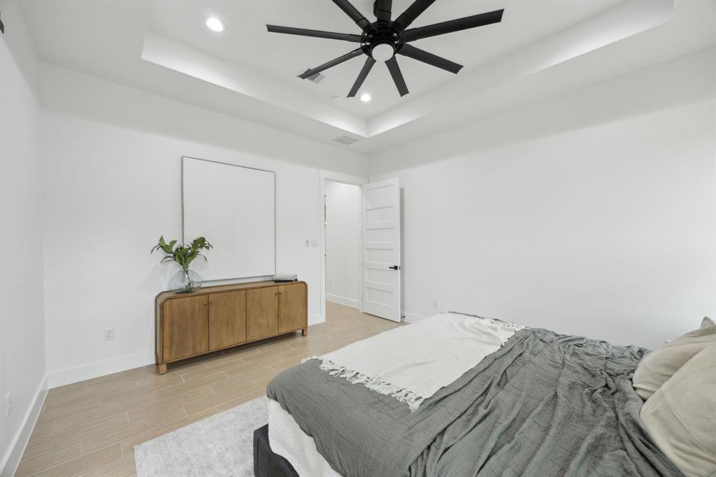 1252 Road 6604