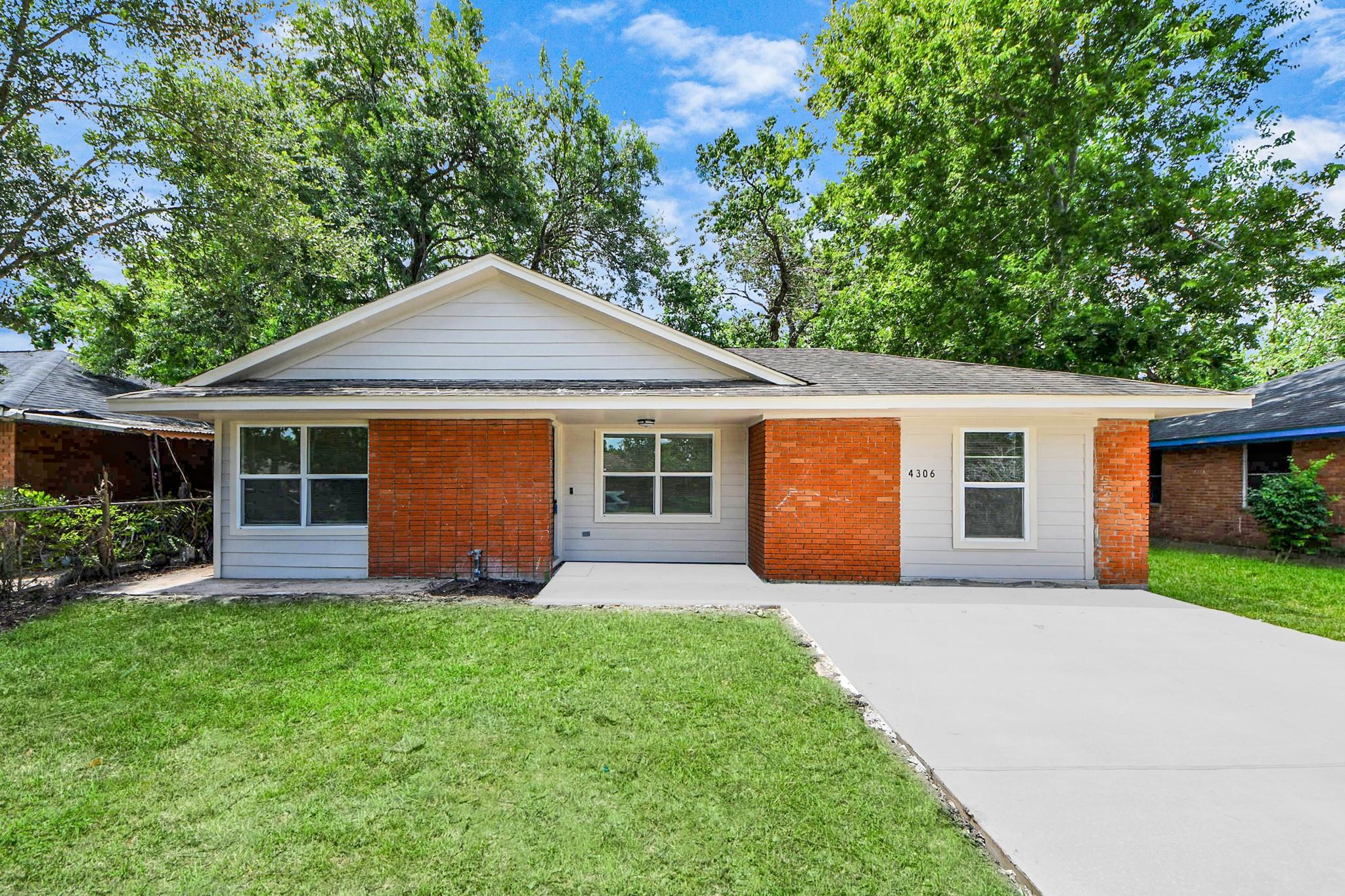 4306 Brisbane Street