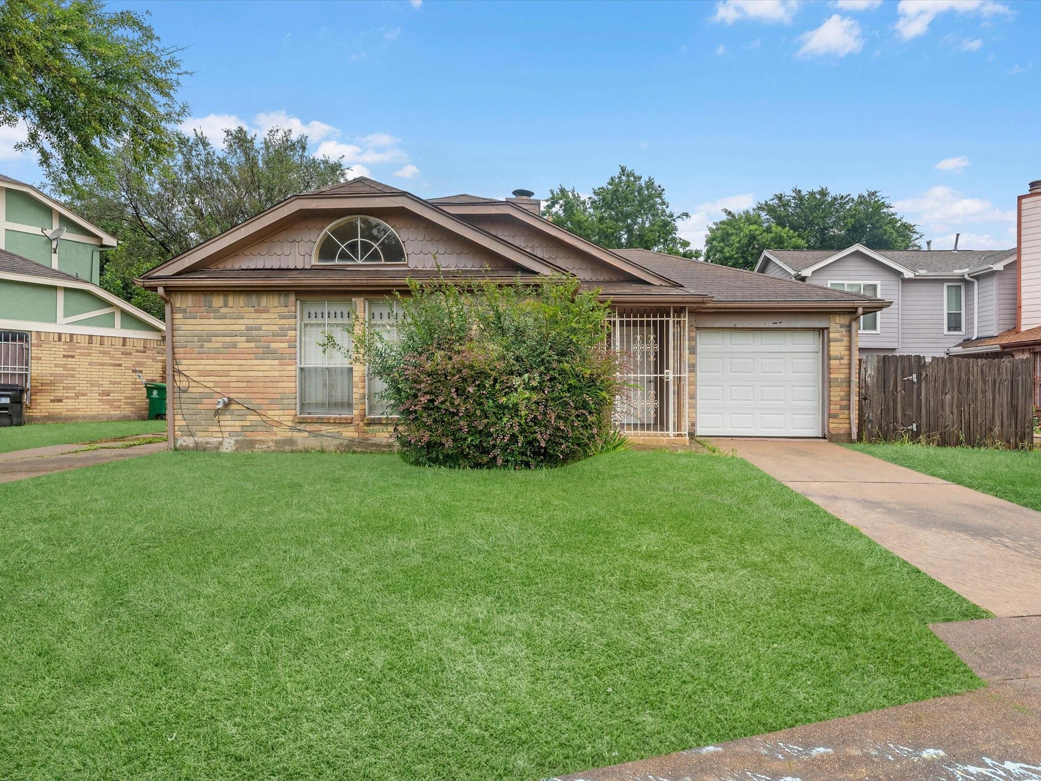 6338 Southwood Court N