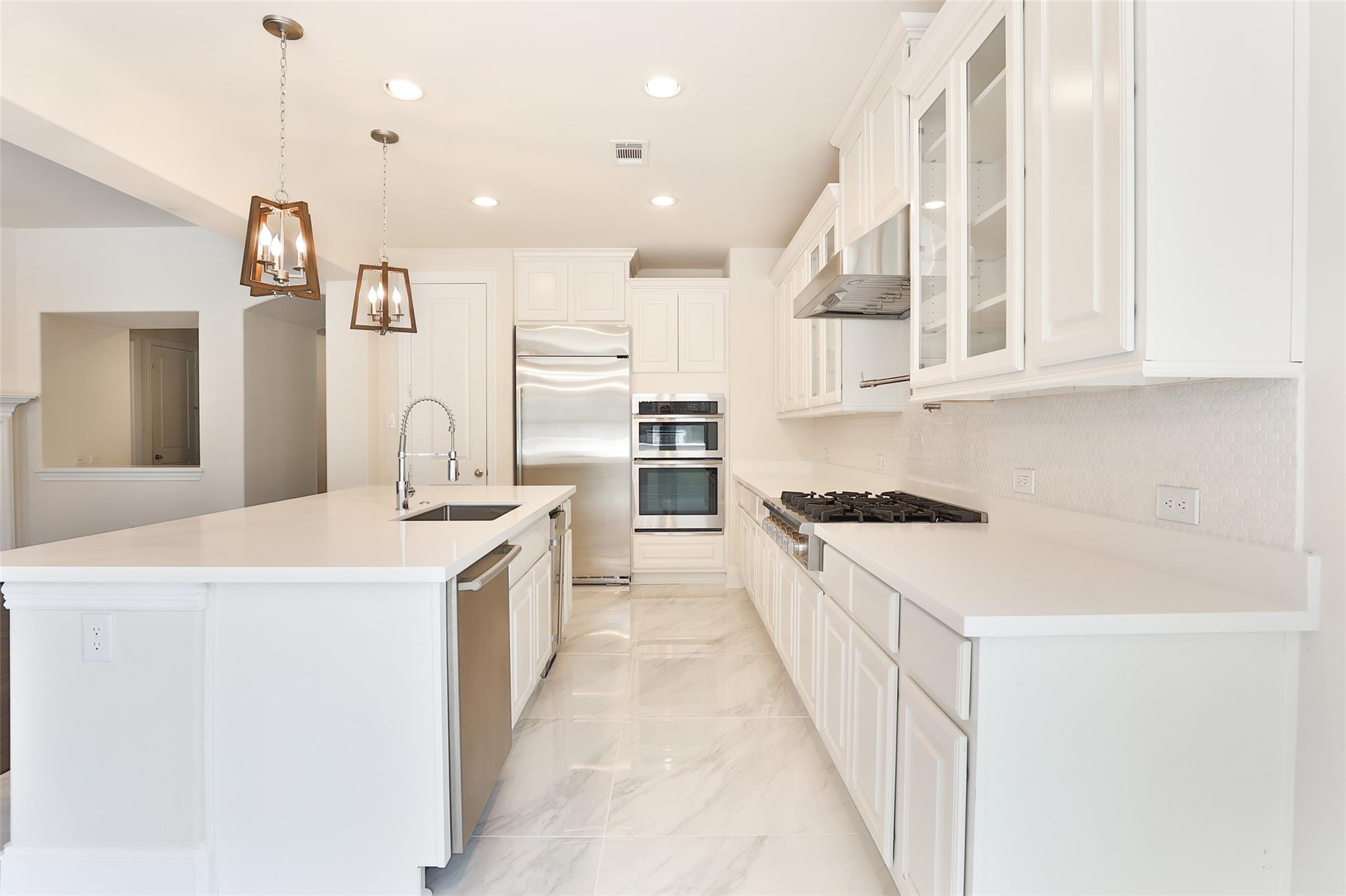 10255 S Goshawk Trail