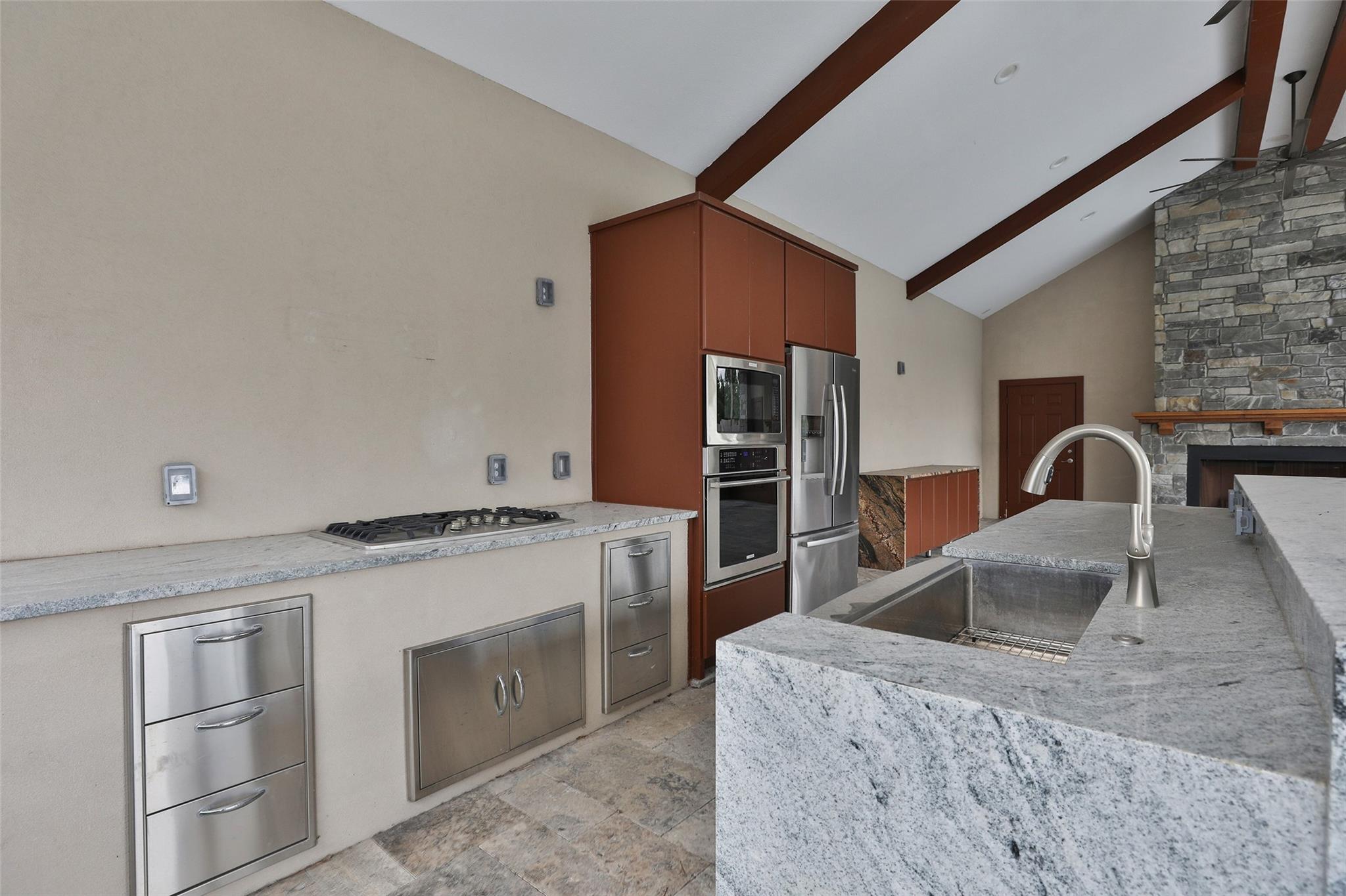 10255 S Goshawk Trail