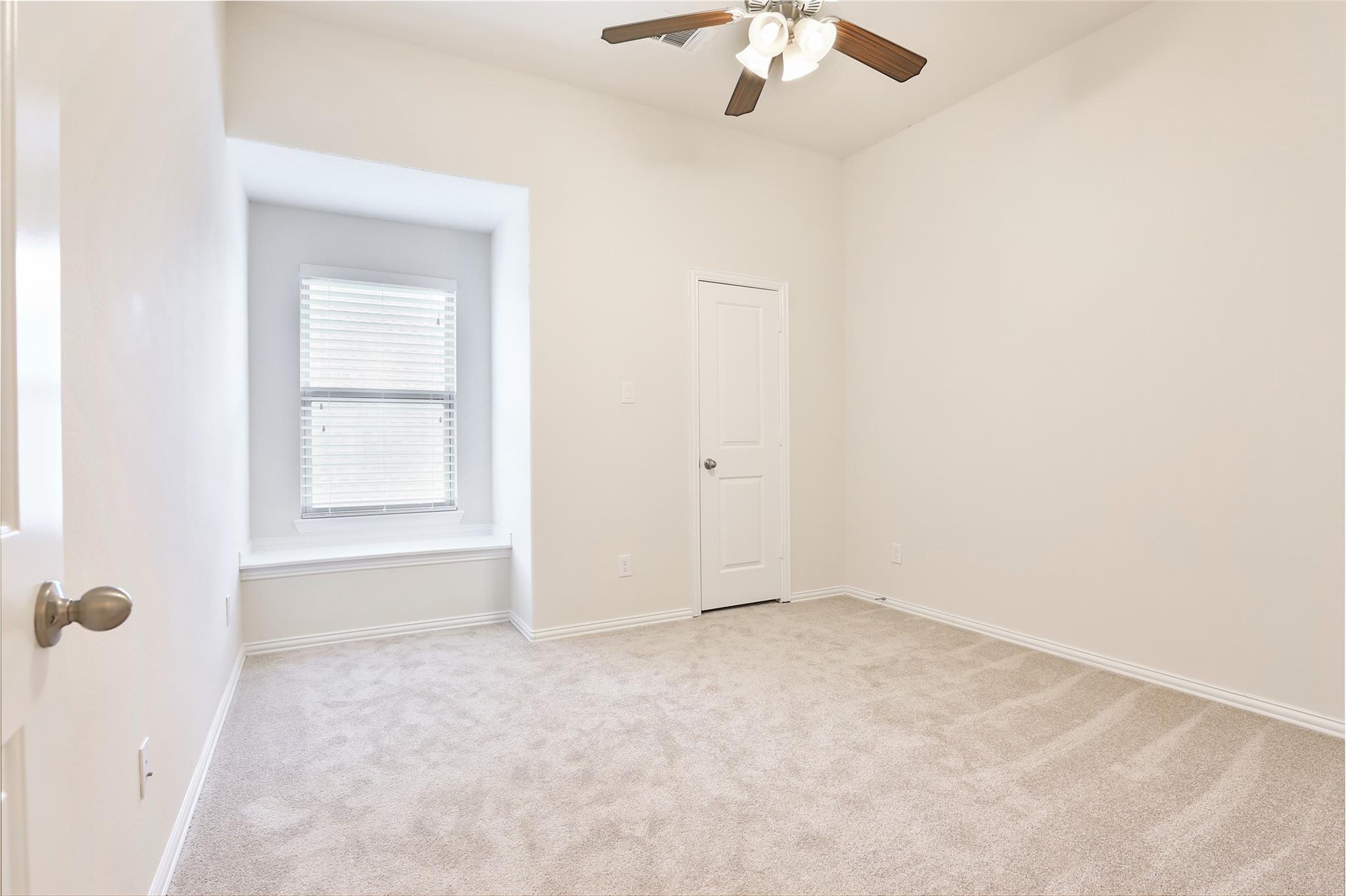 10255 S Goshawk Trail