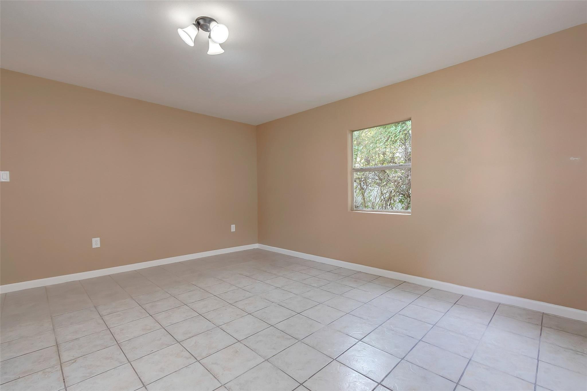 3918 Cedar Hill Lane