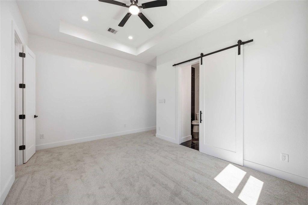 4649 Clover Street Unit: A/B