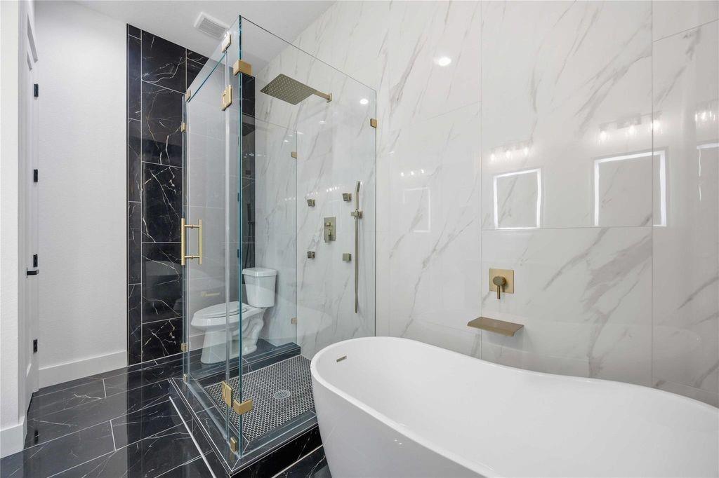4649 Clover Street Unit: A/B