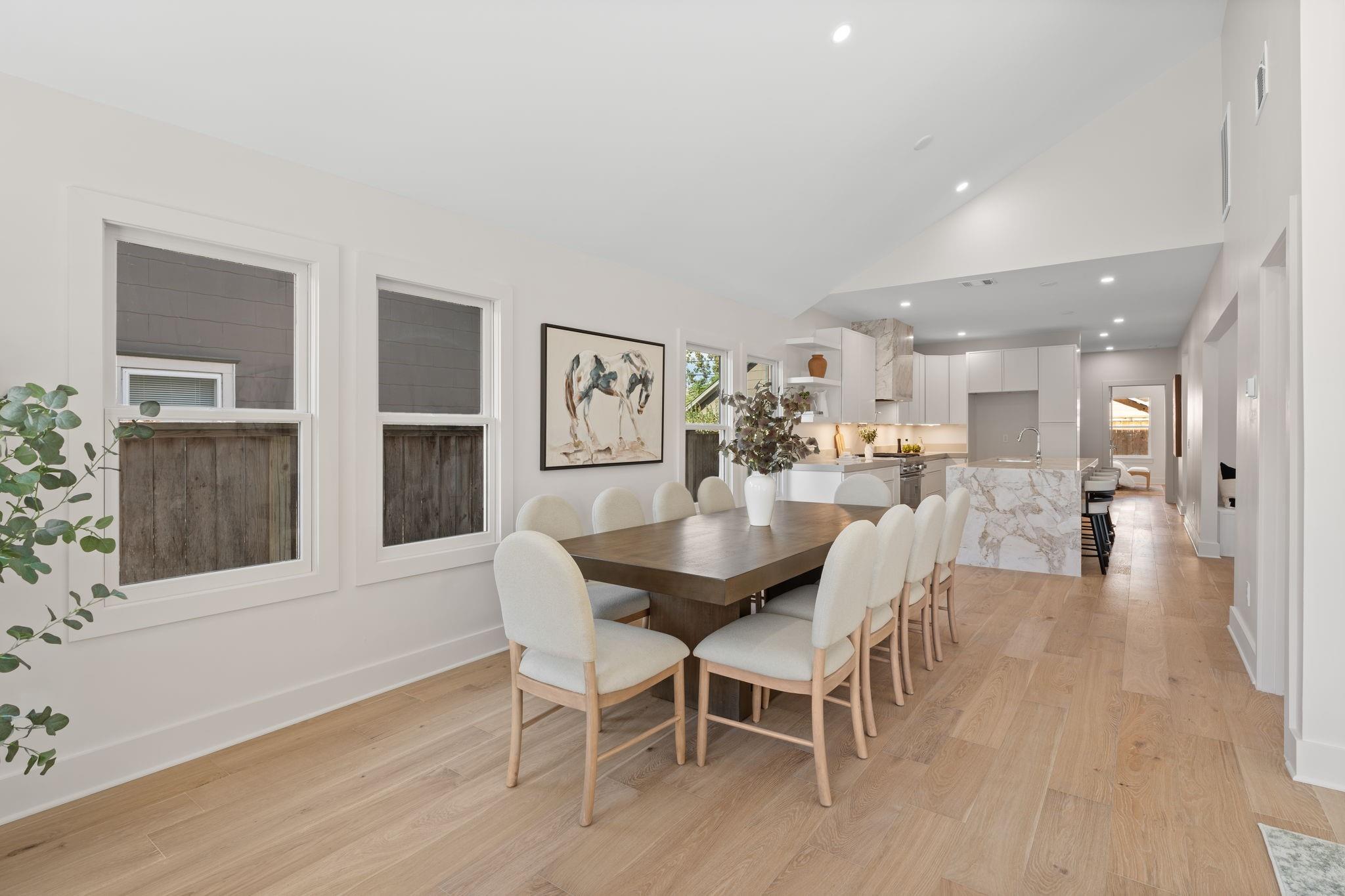 1011 W Cottage Street