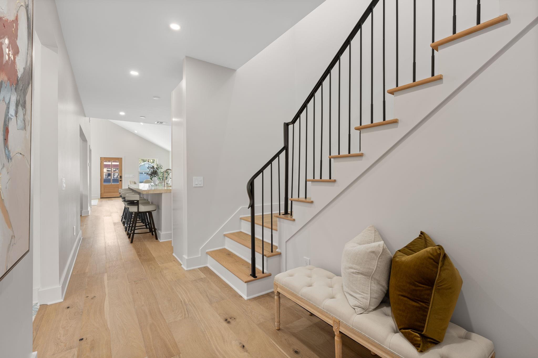 1011 W Cottage Street