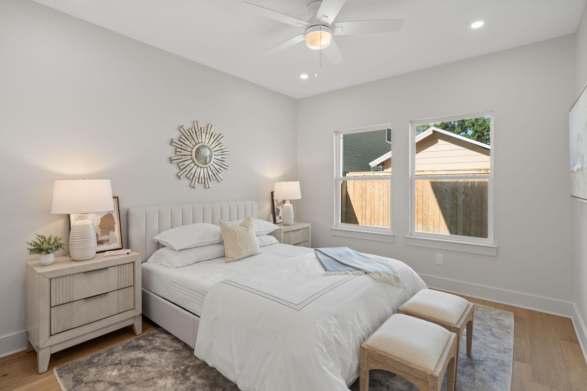 1011 W Cottage Street