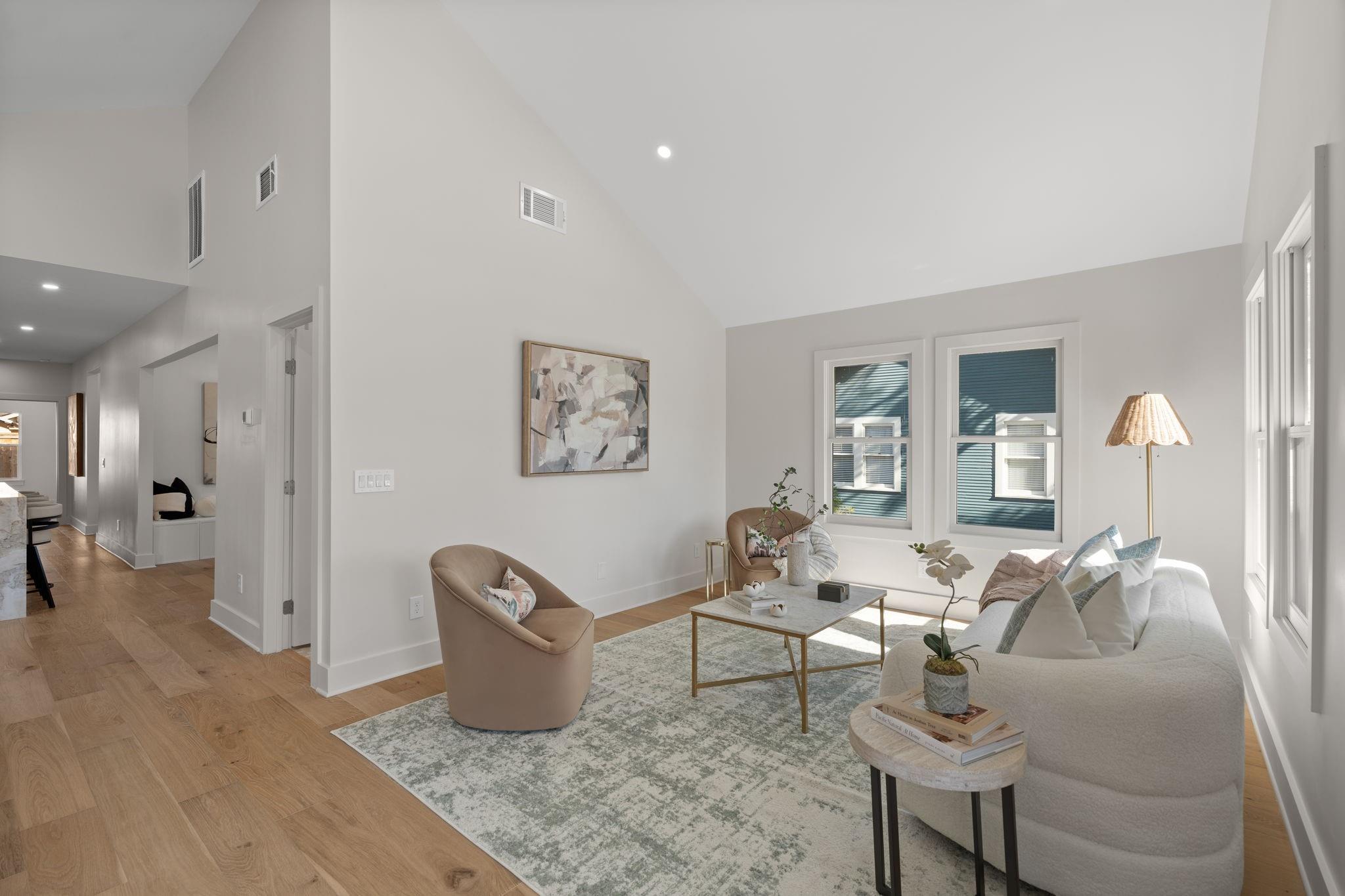 1011 W Cottage Street