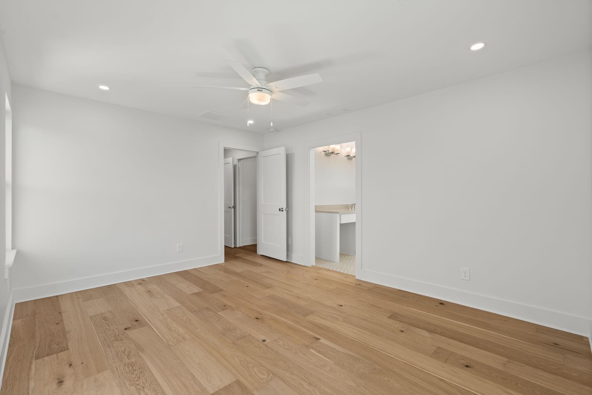 1011 W Cottage Street