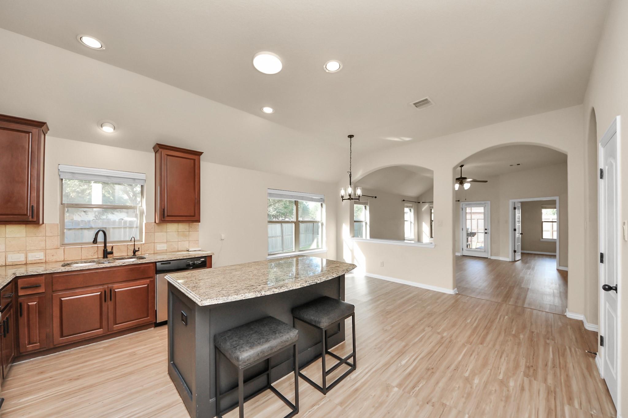 7503 Amber Village Circle