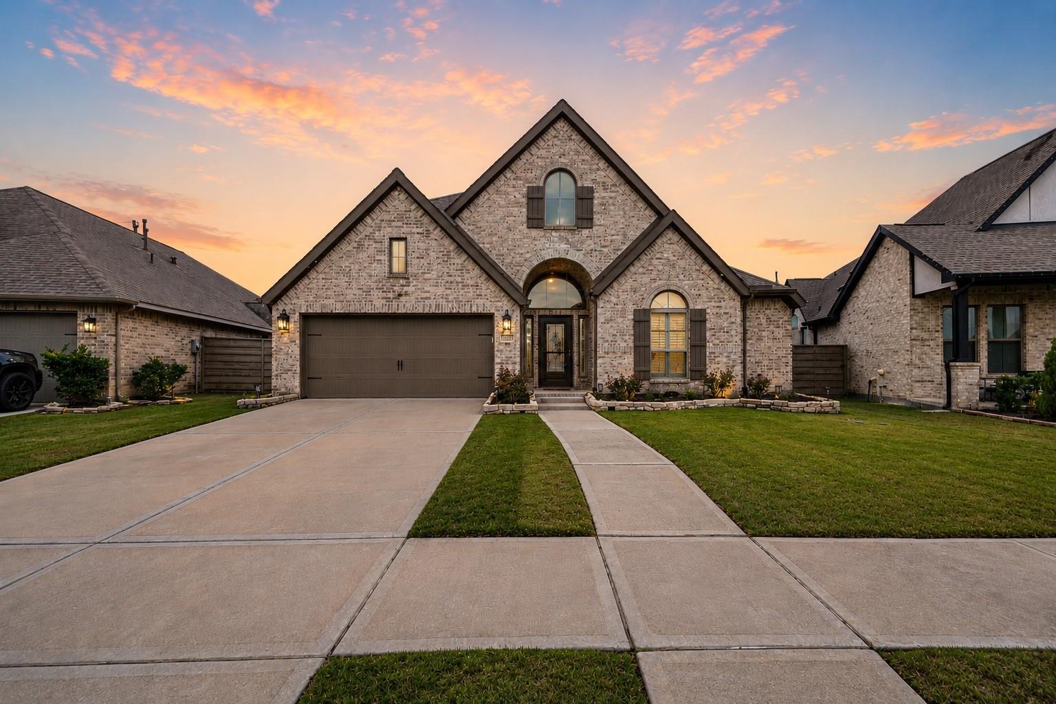 1934 Bayleaf Manor Drive