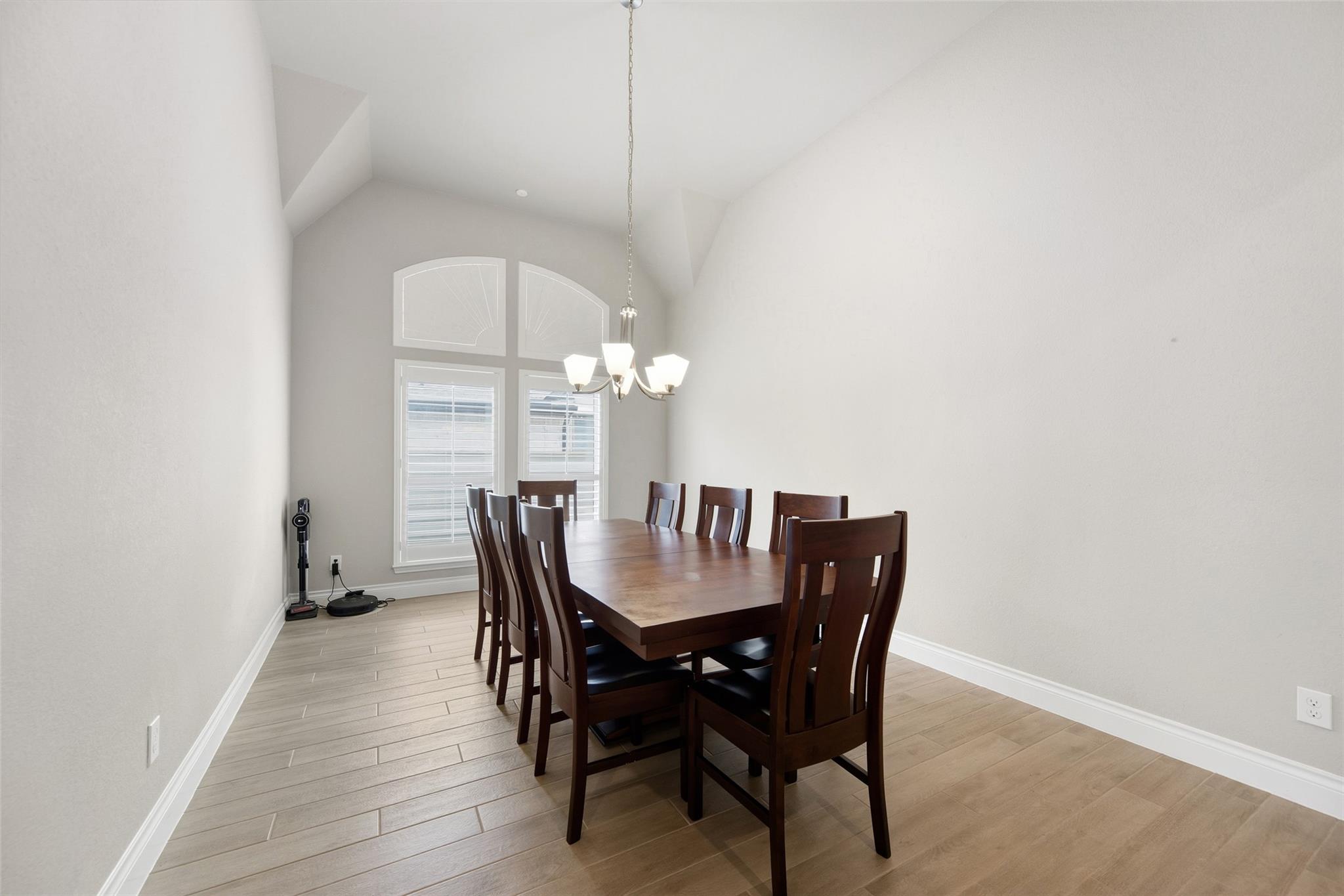 1934 Bayleaf Manor Drive