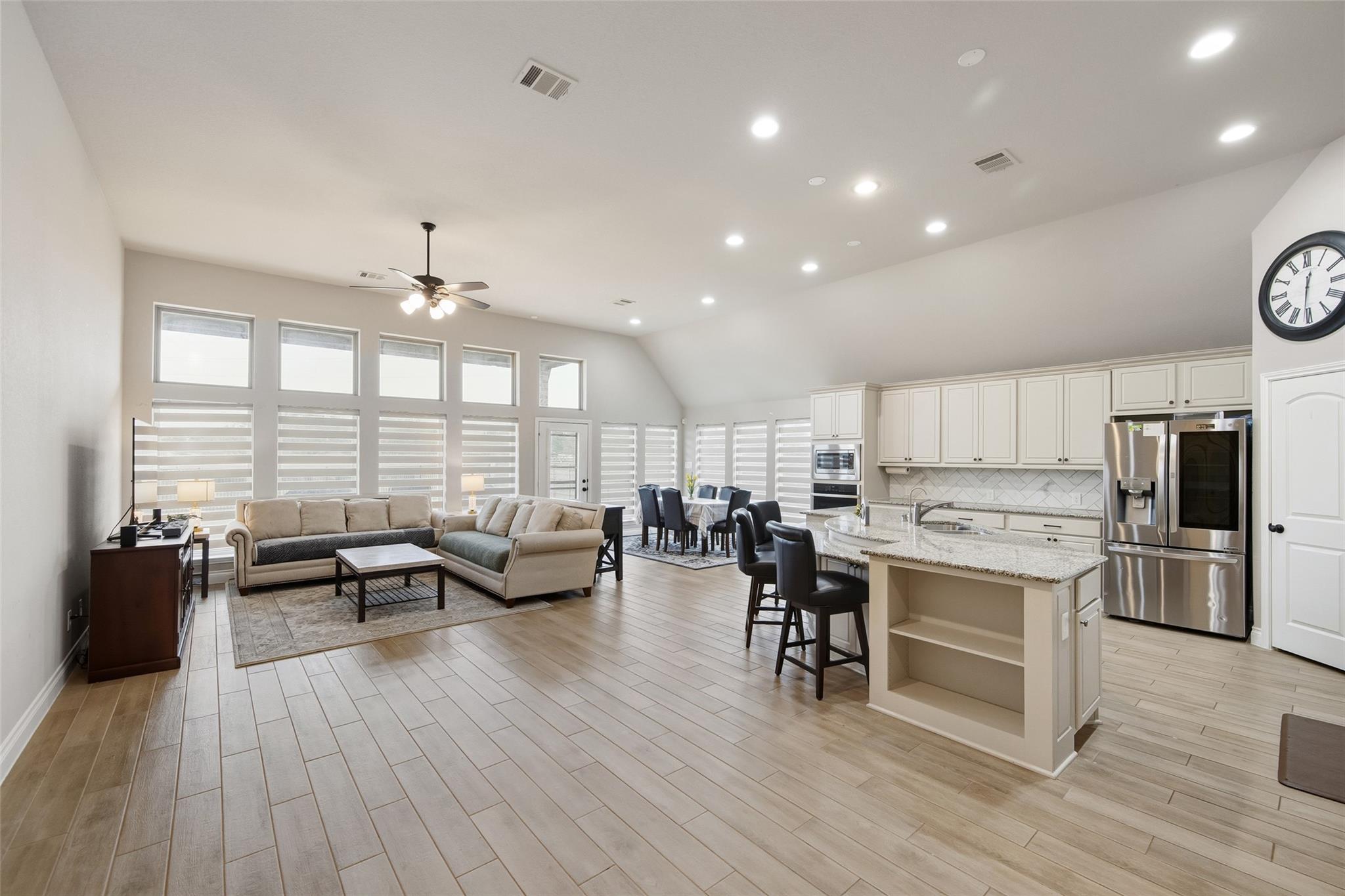 1934 Bayleaf Manor Drive
