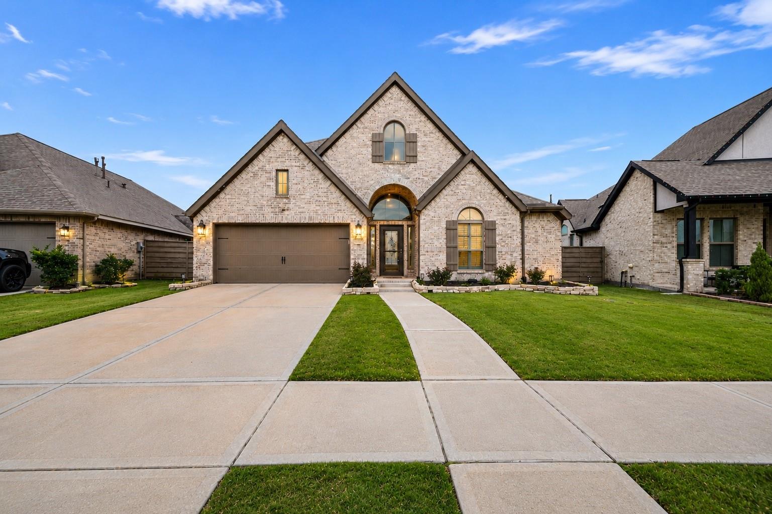 1934 Bayleaf Manor Drive