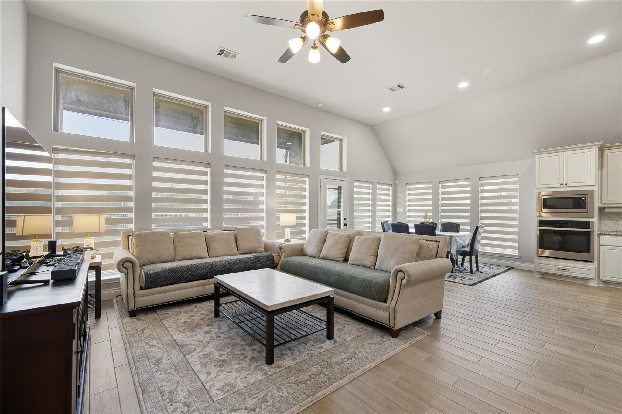 1934 Bayleaf Manor Drive