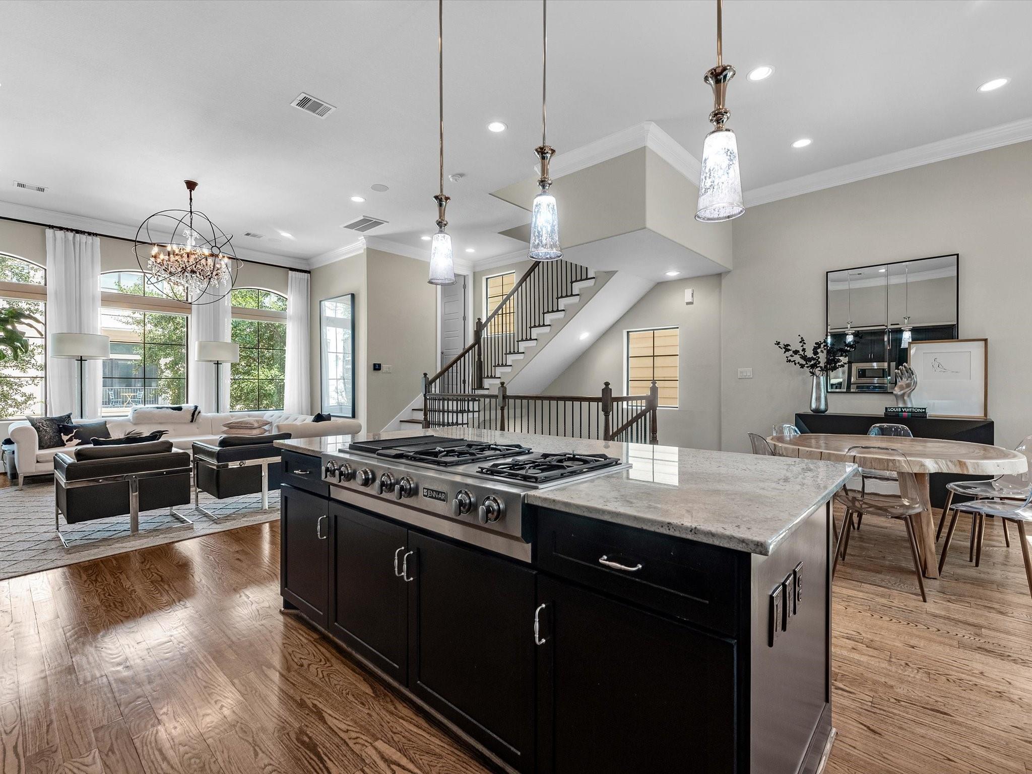 5005 Lillian Street