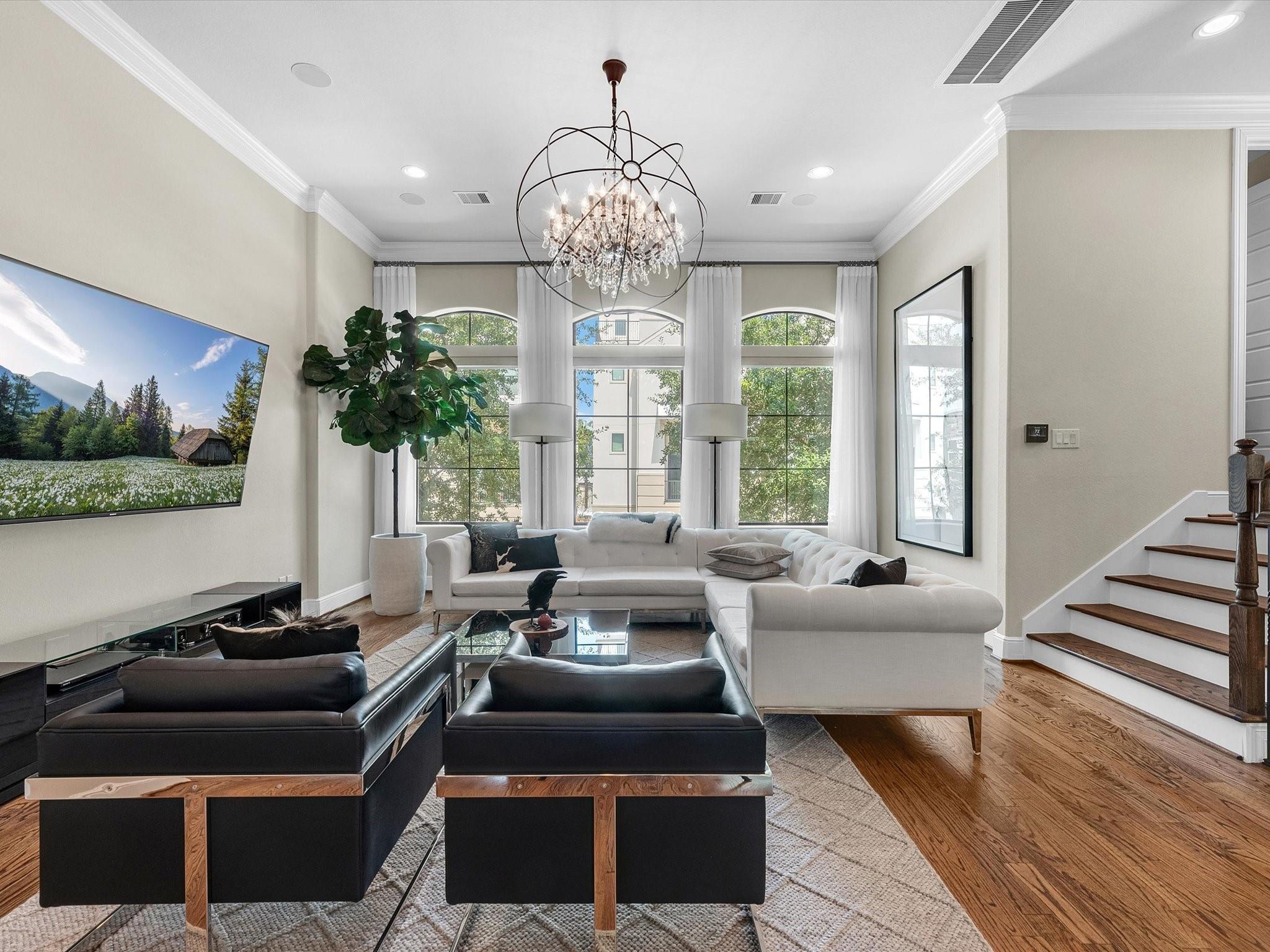 5005 Lillian Street