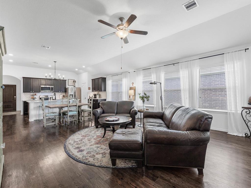 3327 Jane Way
