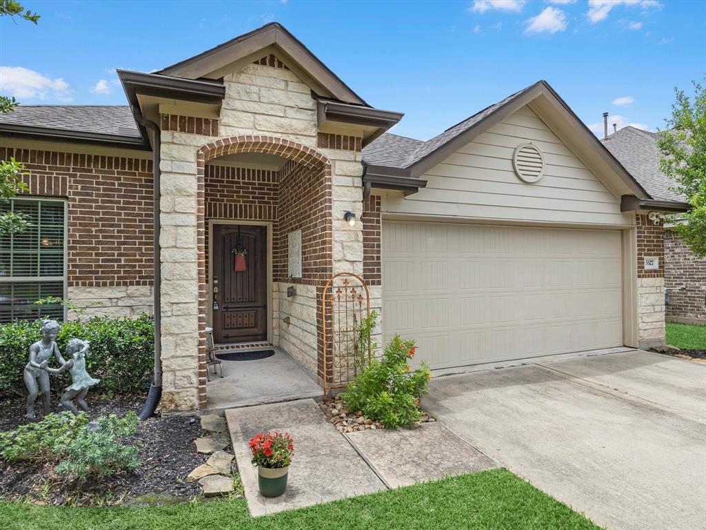 3327 Jane Way