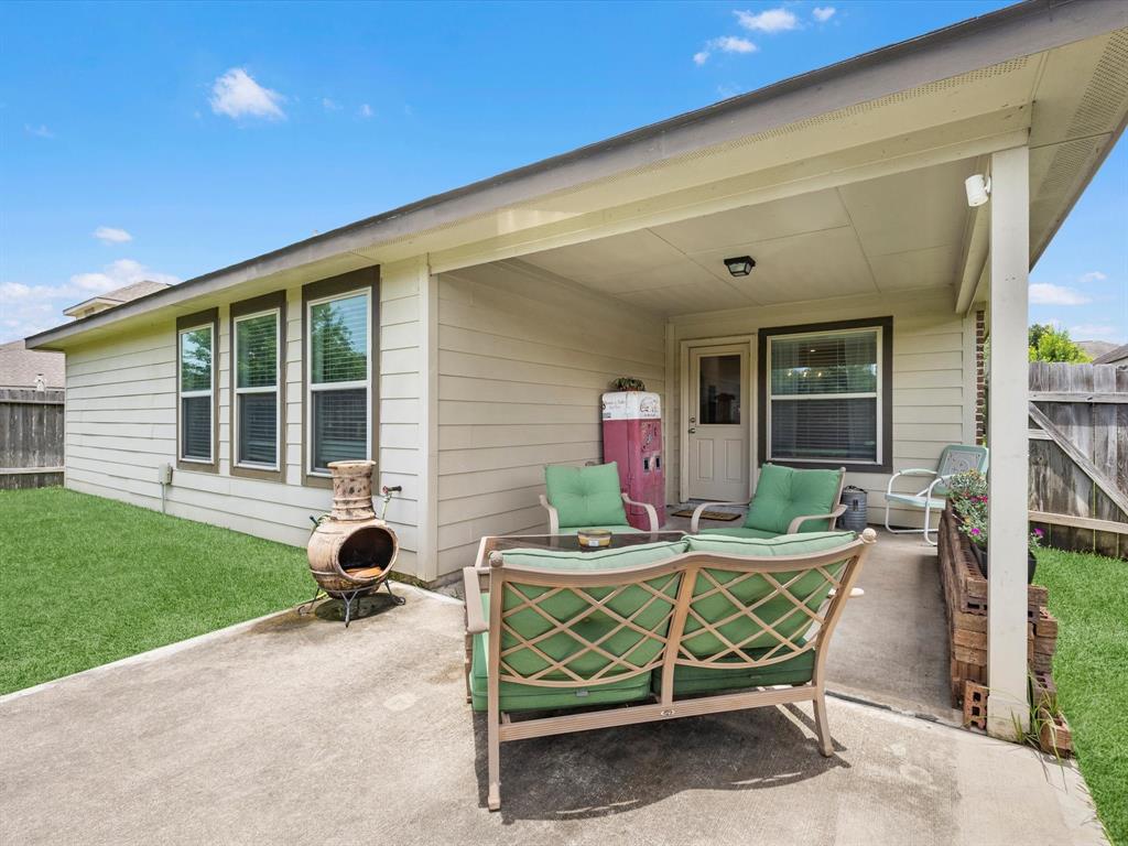 3327 Jane Way