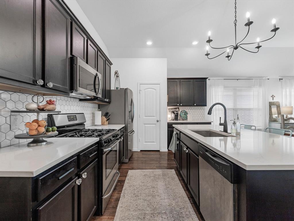 3327 Jane Way