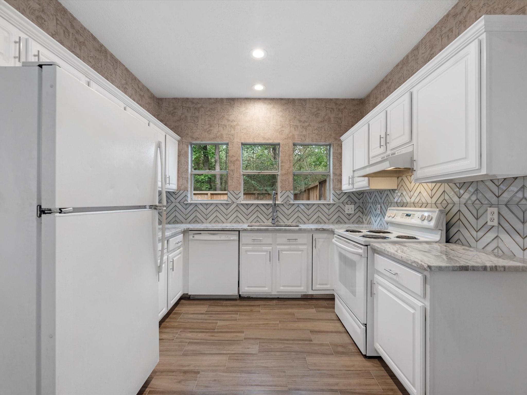 142 N Magnolia Pond Place