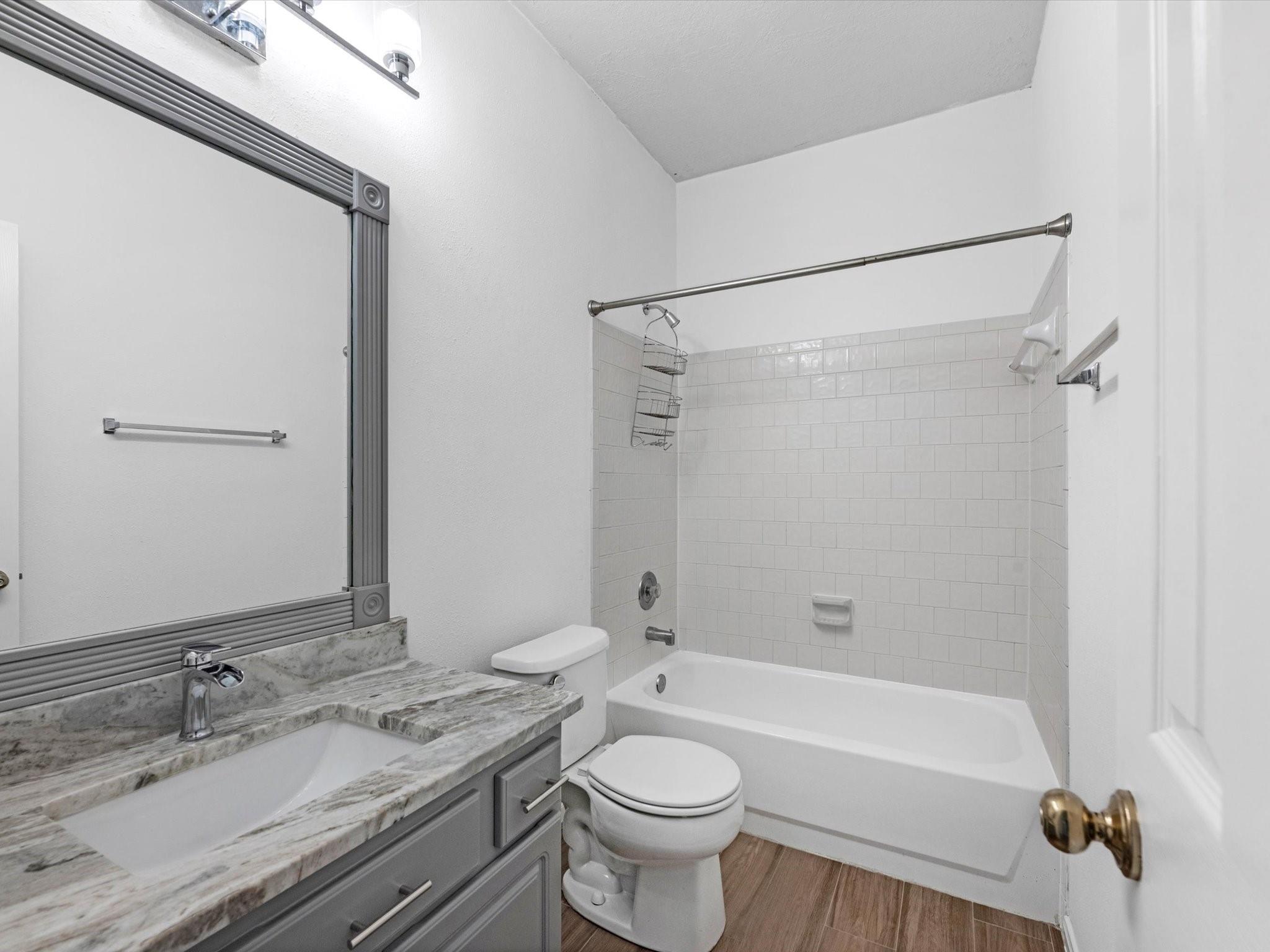 142 N Magnolia Pond Place