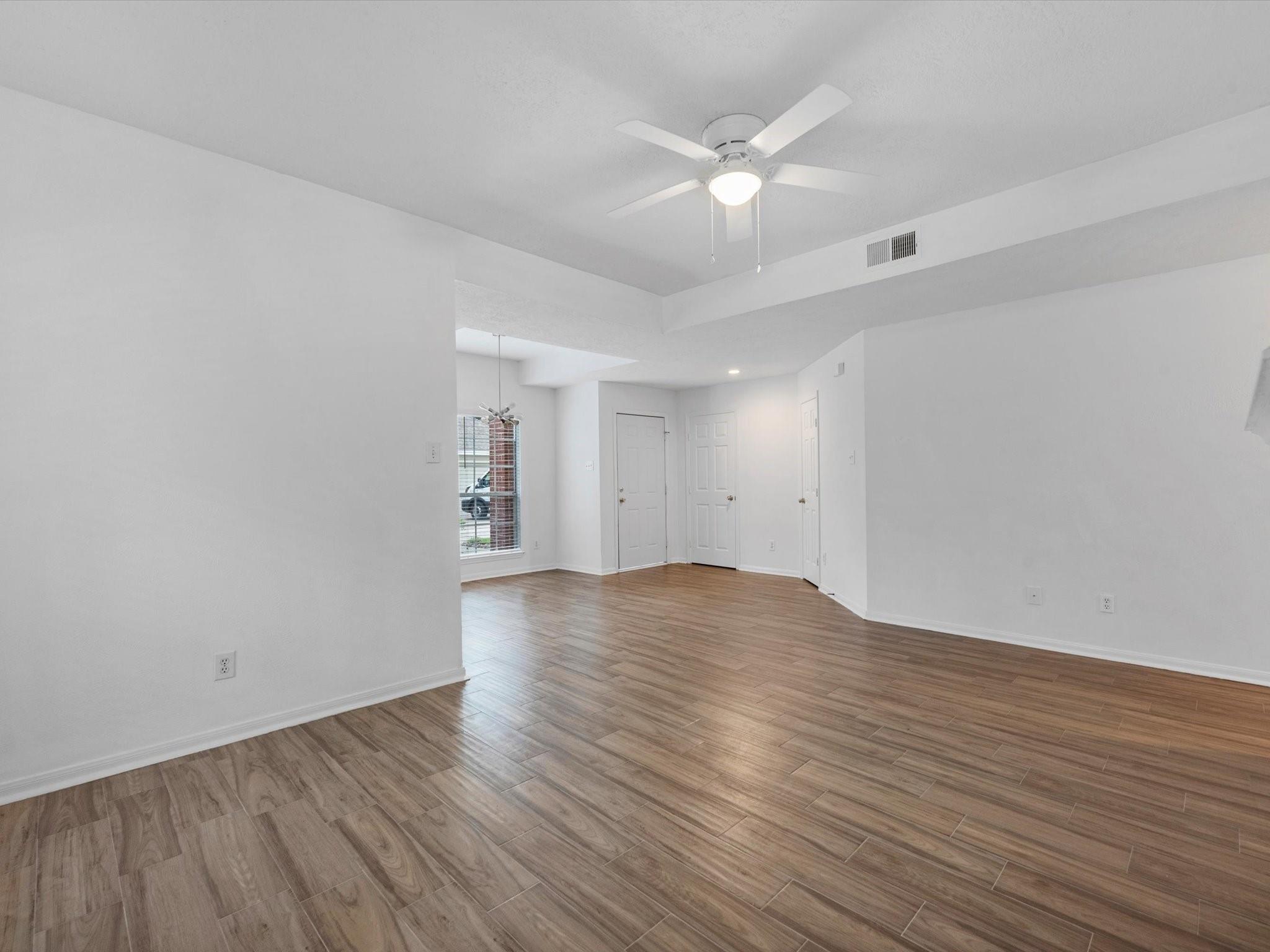 142 N Magnolia Pond Place