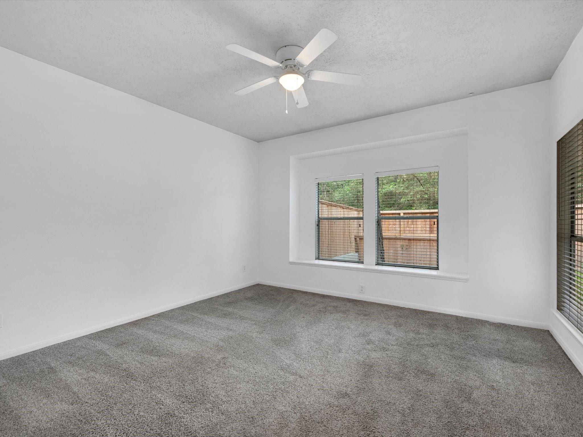 142 N Magnolia Pond Place