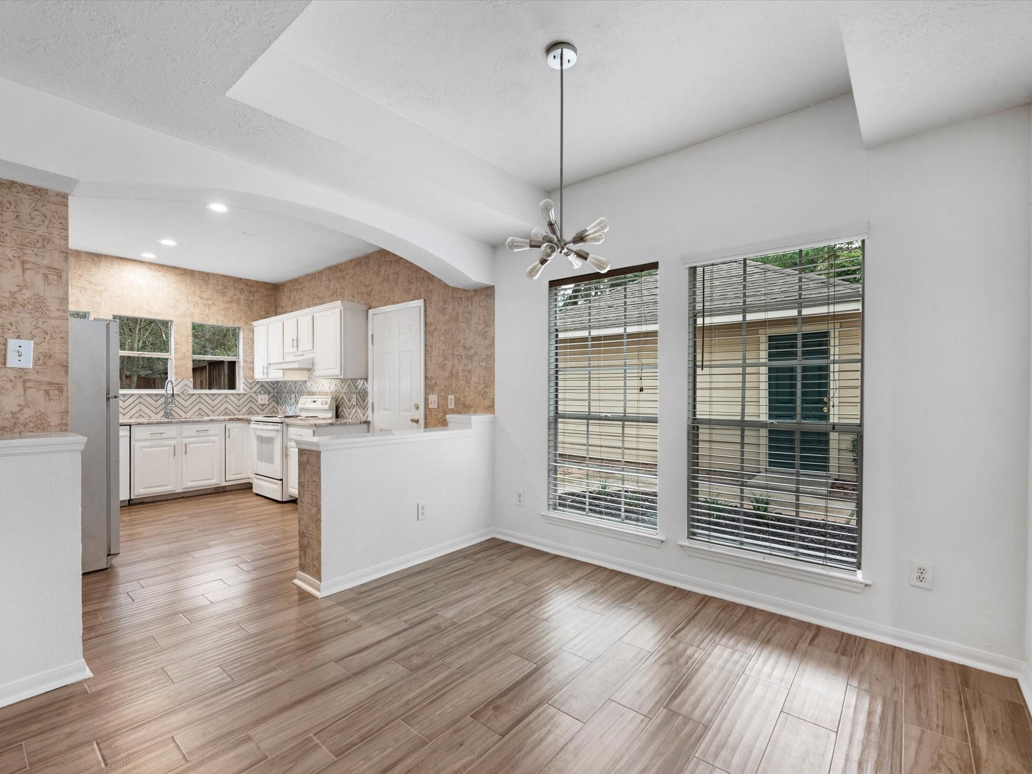 142 N Magnolia Pond Place