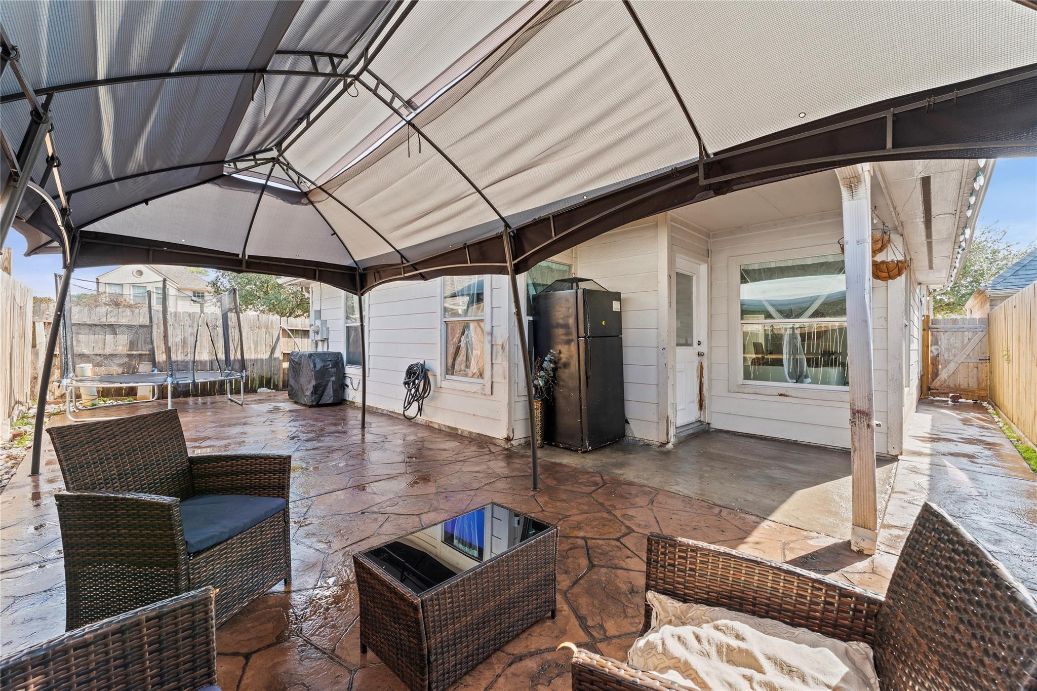 822 Green Pines Forest