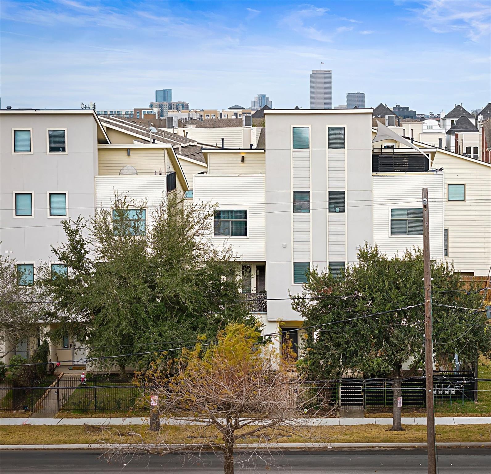 2320 Emancipation Avenue