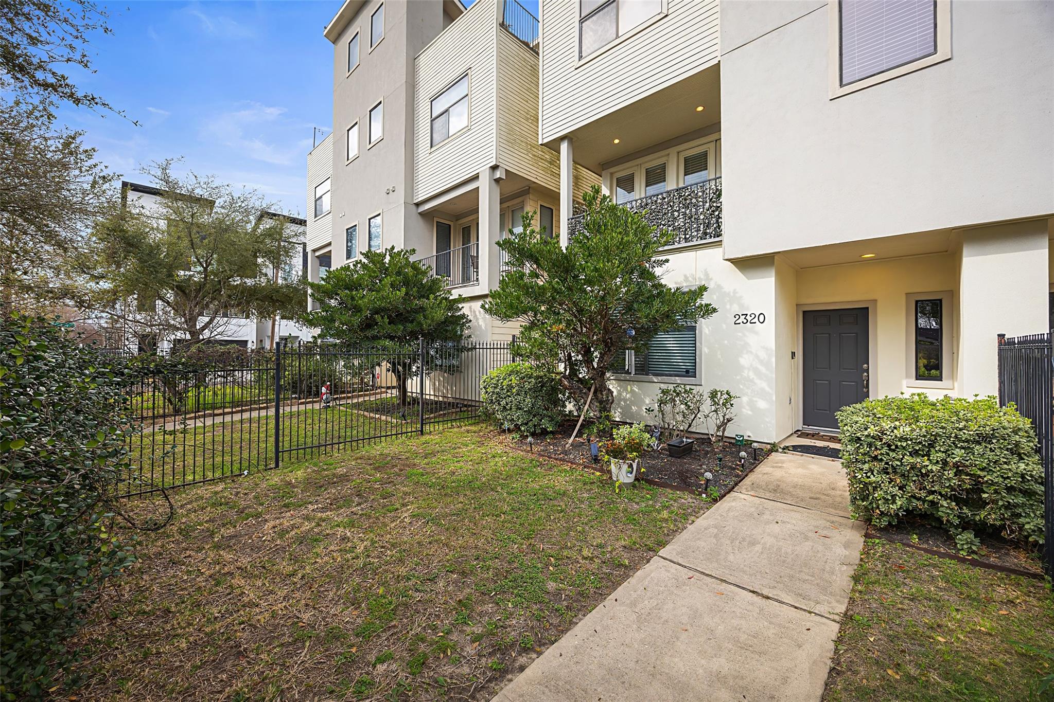 2320 Emancipation Avenue