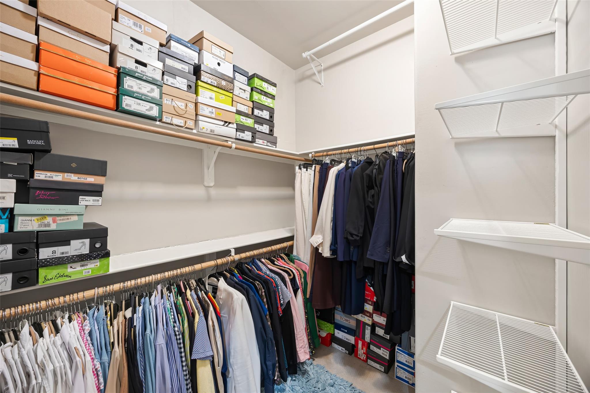 2320 Emancipation Avenue