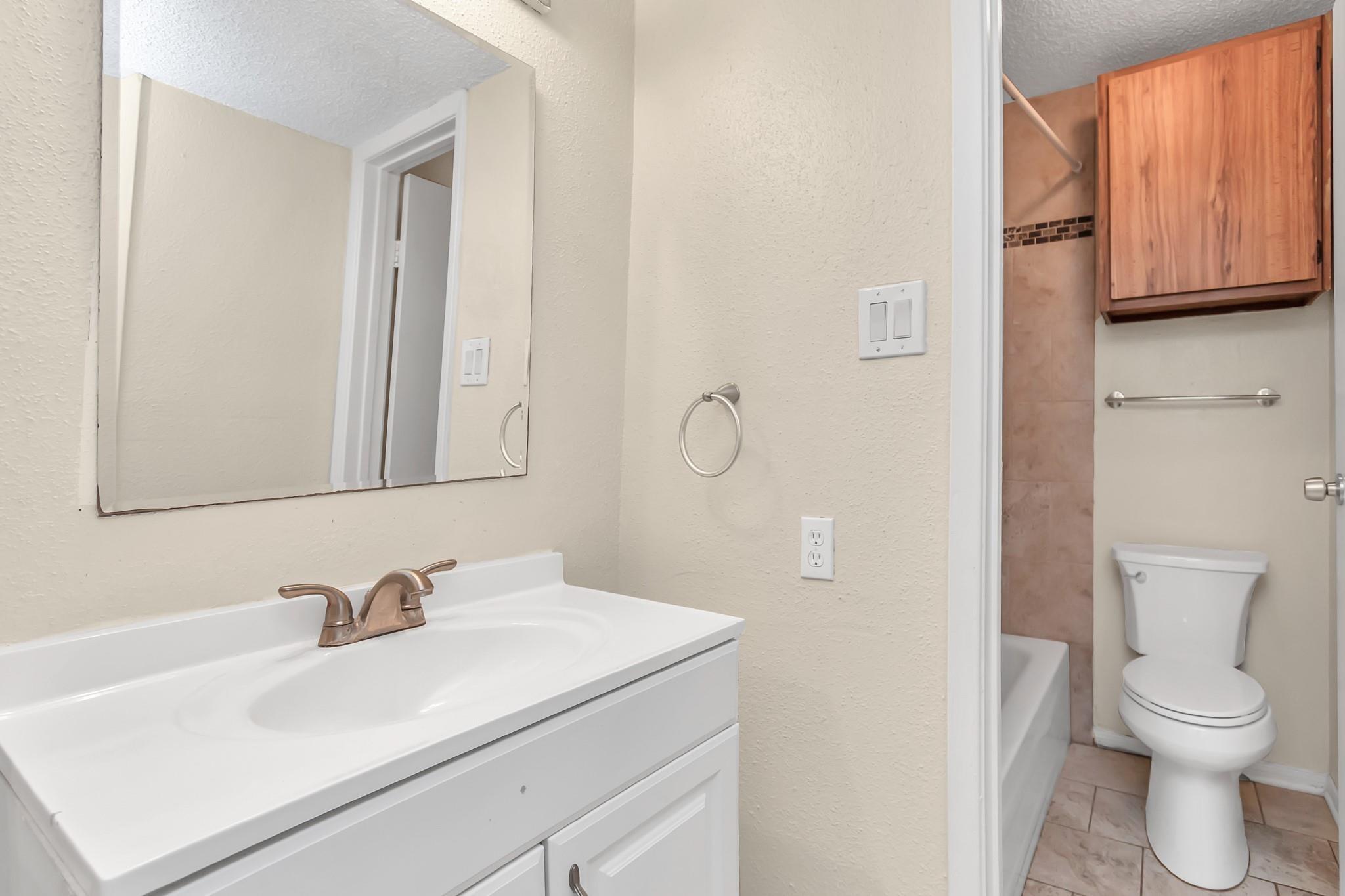 1500 Bay Area Boulevard # 260