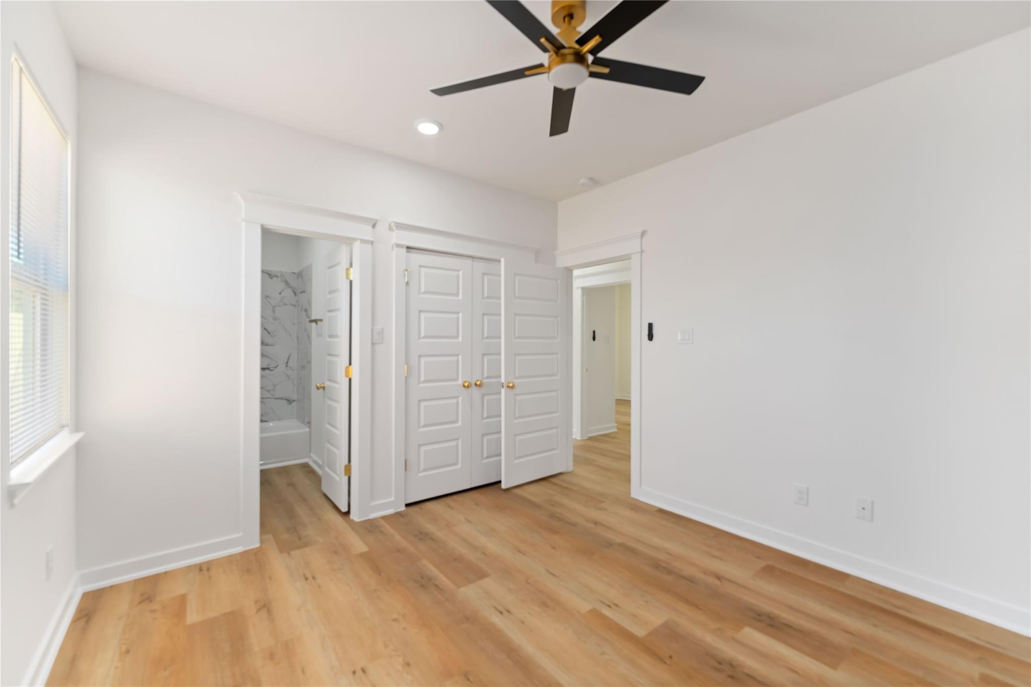 7809 Queen Street Unit: A/B